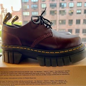 Dr. Martens Audrick Shoe 👞